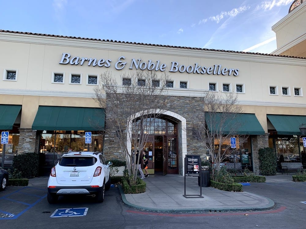 Thousand+Oaks,+CA_Barnes_Noble-1642216750