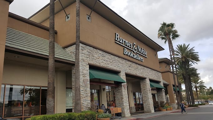barnes & noble aliso viejo